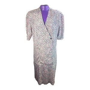 B.G.B. Ltd. Vintage floral drop waist pleated bottom summer shift dress 12